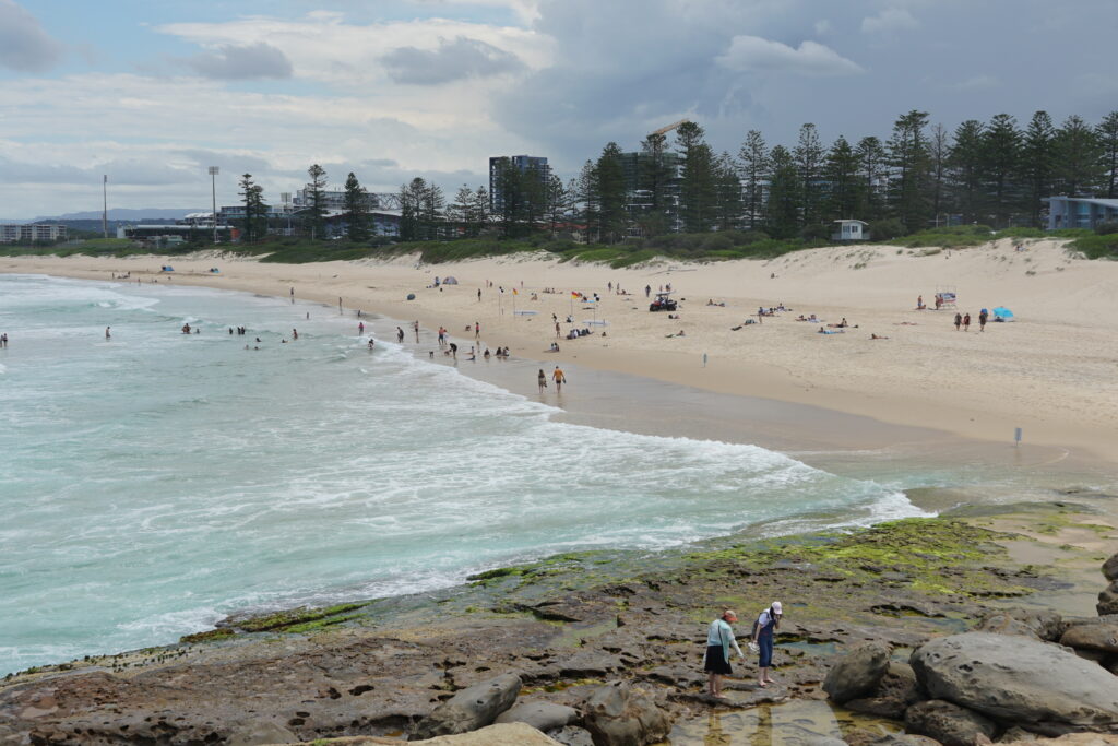 Wollongong Beach from a northern viewpoint.